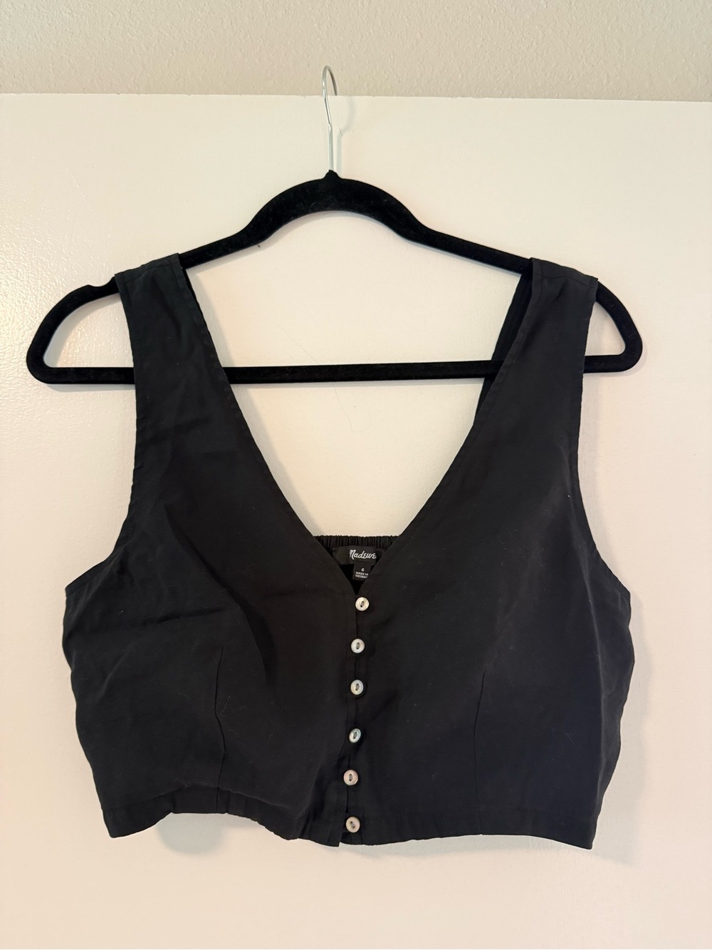 Madewell Black V-Neck Button-Front Crop Top